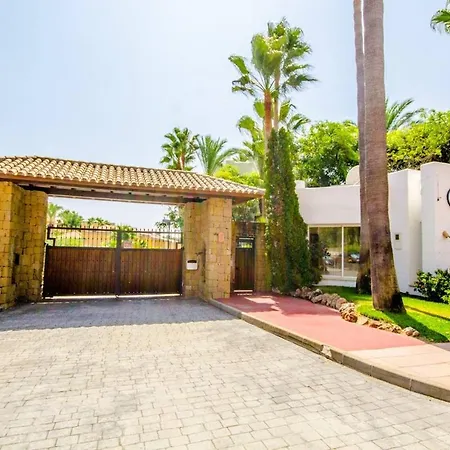 Jardines De Aldaba, Puerto Banus. Marbellac