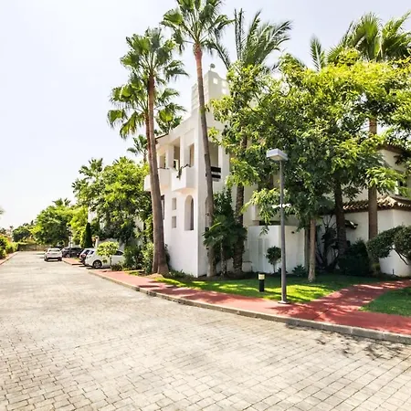 Jardines De Aldaba, Puerto Banus. Marbellac