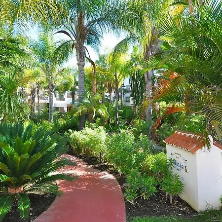 Jardines De Aldaba, Puerto Banus. Appartement