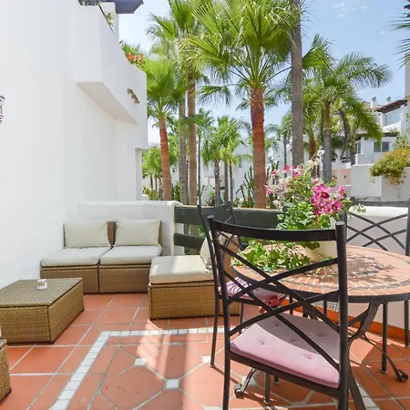 Jardines De Aldaba, Puerto Banus. Appartement *